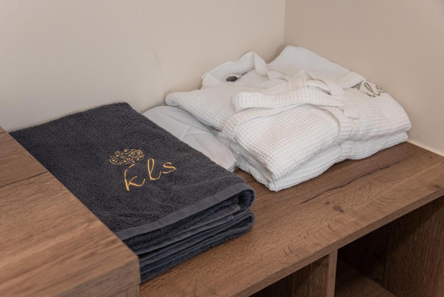 Kaiser Luxury Aparthotel Achilleion
