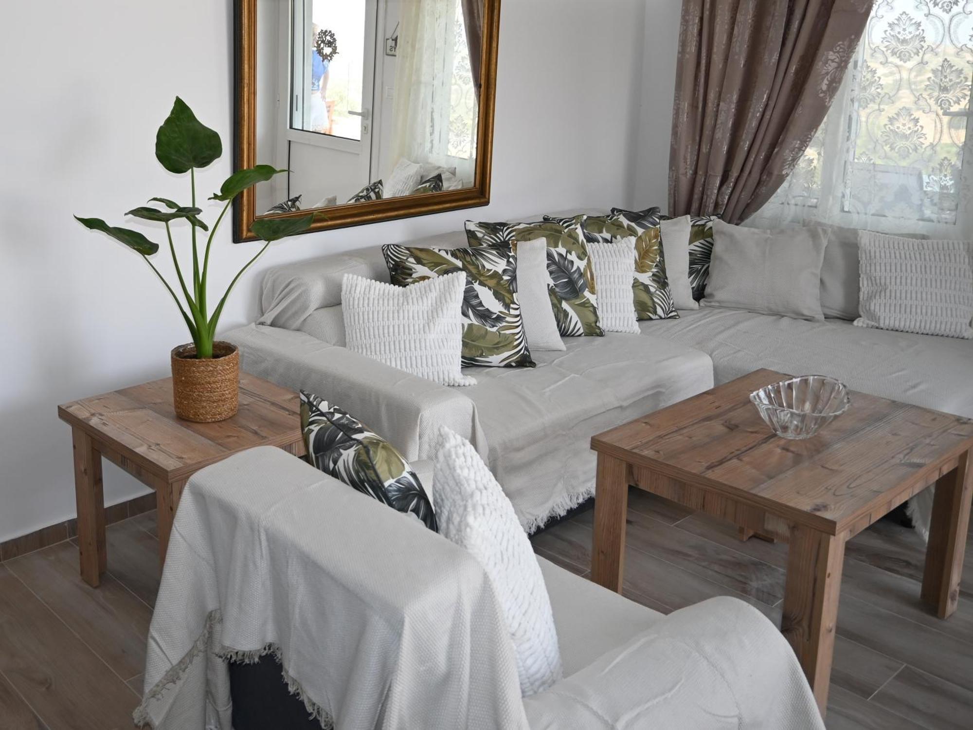 Sea View Villa *