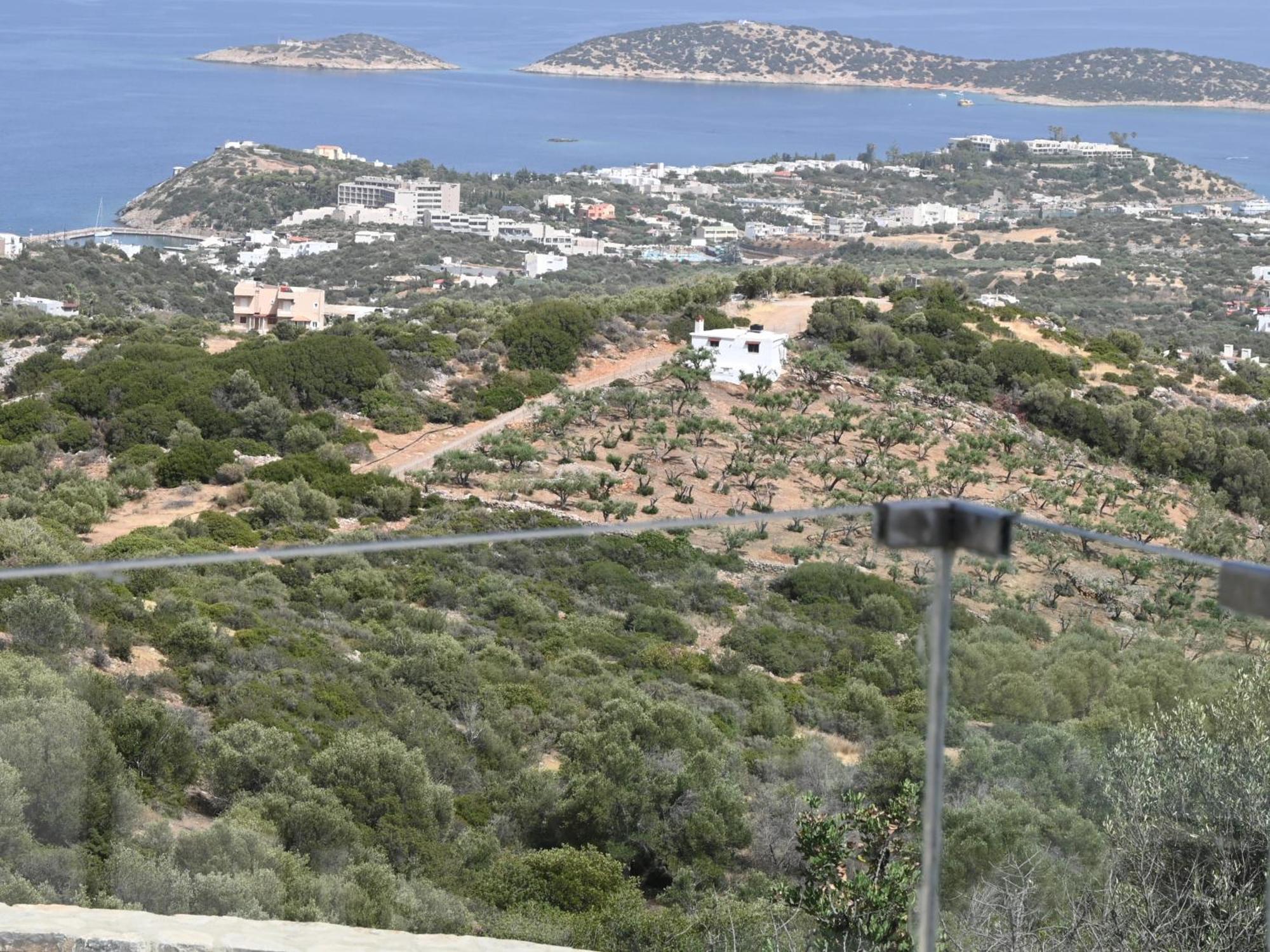 Sea View Villa *