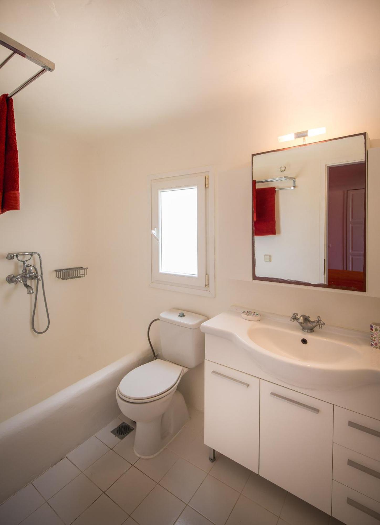 Cosy Three Bedroom In Agios Sostis * Mykonos Town
