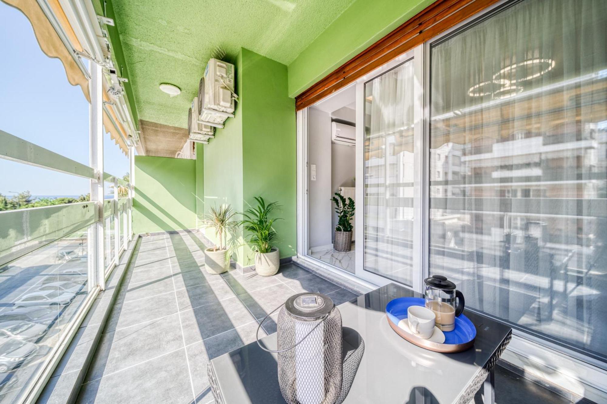 Riviera, Seaview, Beachfront, Lux On Starbucks Building * Athens