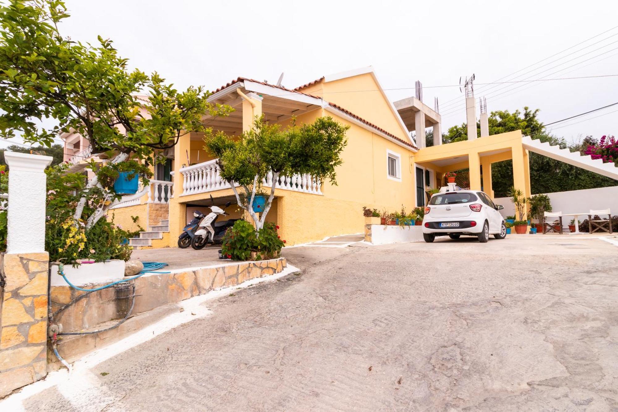Dimitris House Apartment