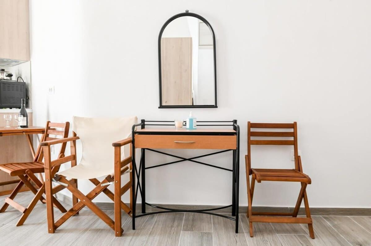 Apartment Dreamy Santorini Studio Just 50m From The Perissa (Santorini)
