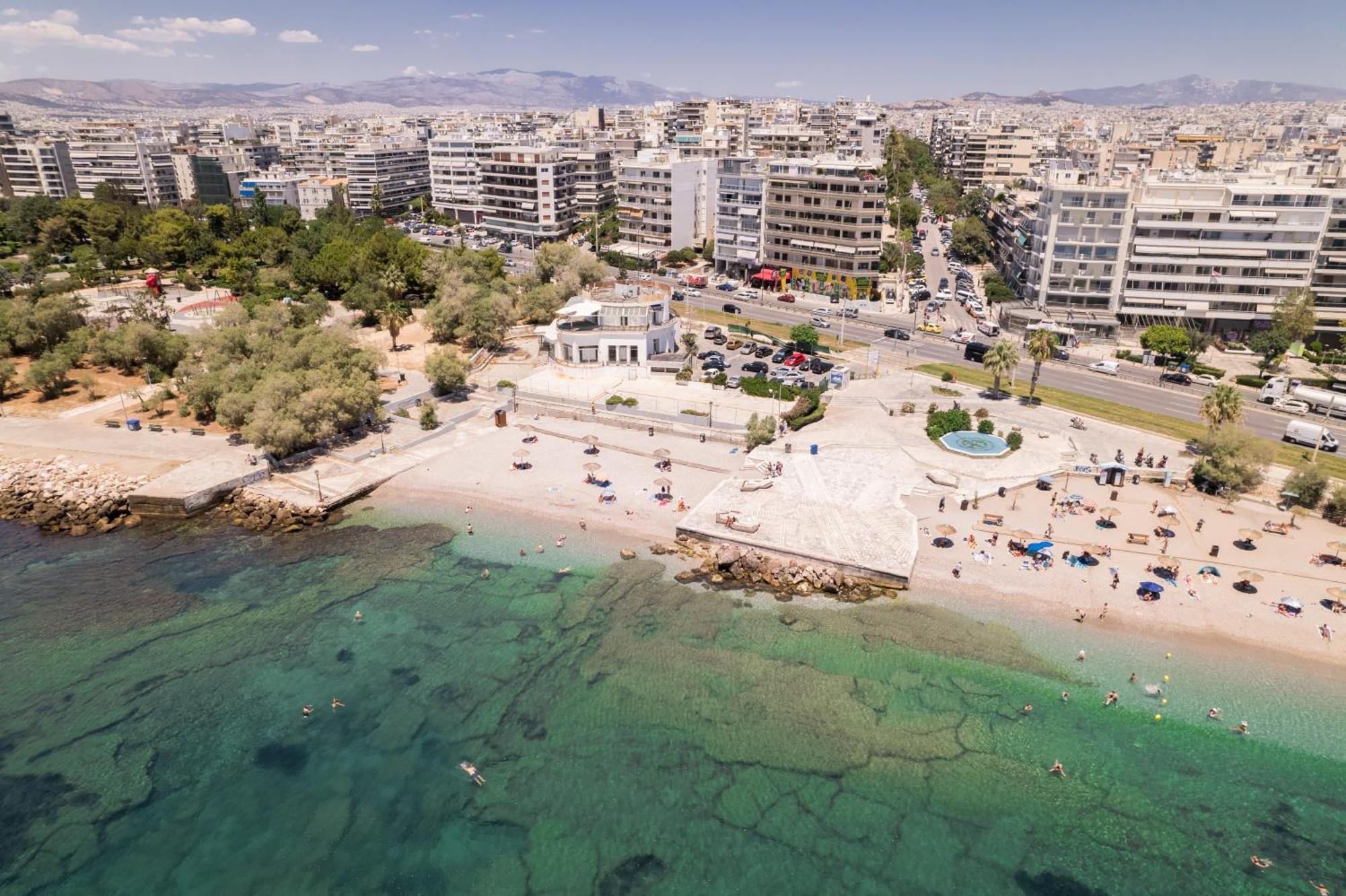 Riviera, Seaview, Beachfront, Lux On Starbucks Building Apartment