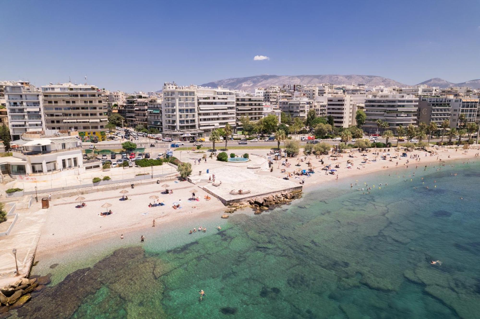 Riviera, Seaview, Beachfront, Lux On Starbucks Building Apartment *
