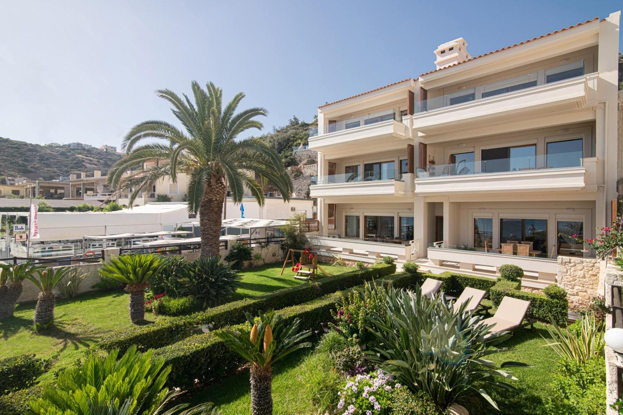 Beachfront Orange Apt-ligaria