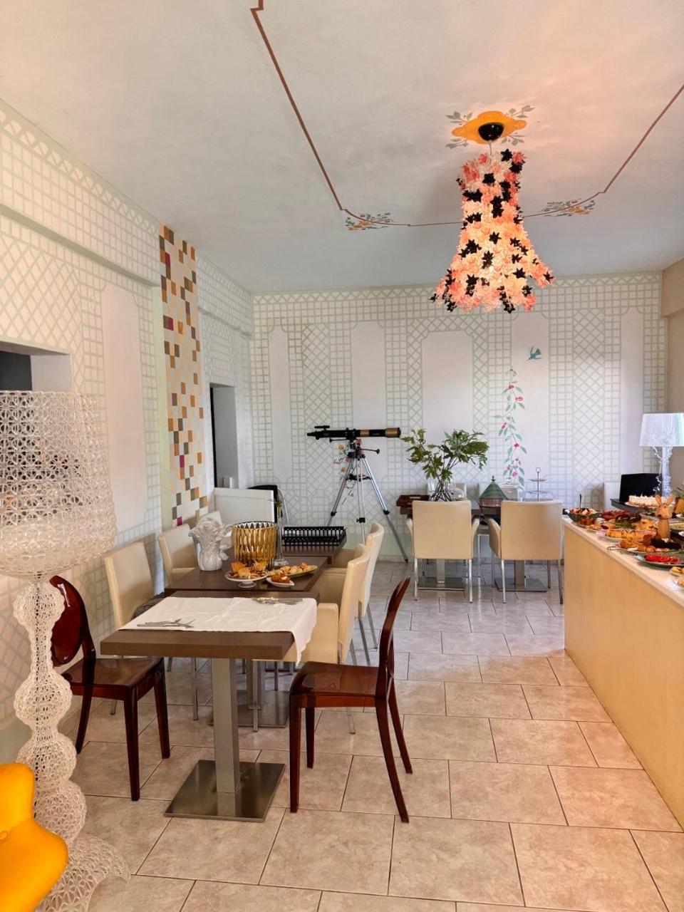 Rozmari And Apartment