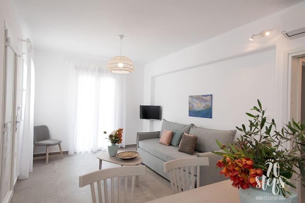 Holiday home 70 Steps Mykonos Super Paradise Beach (Mykonos)