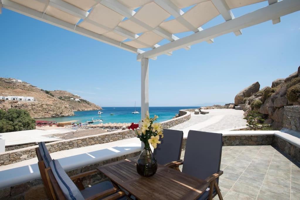 70 Steps Mykonos Super Paradise Beach (Mykonos)
