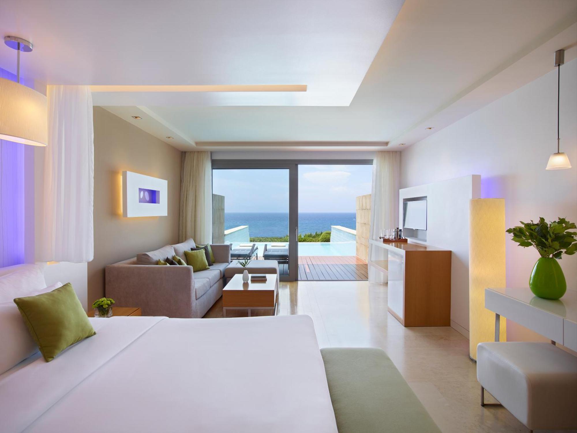 Amus & Hotel 5*