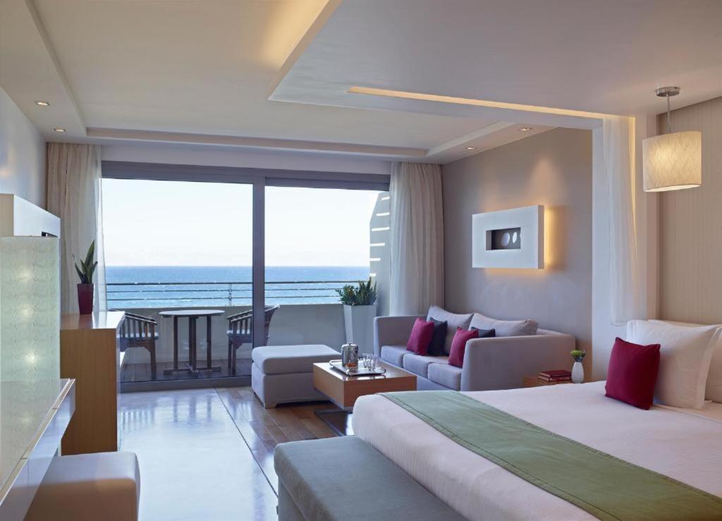 Amus & 5* Ixia (Rhodes)