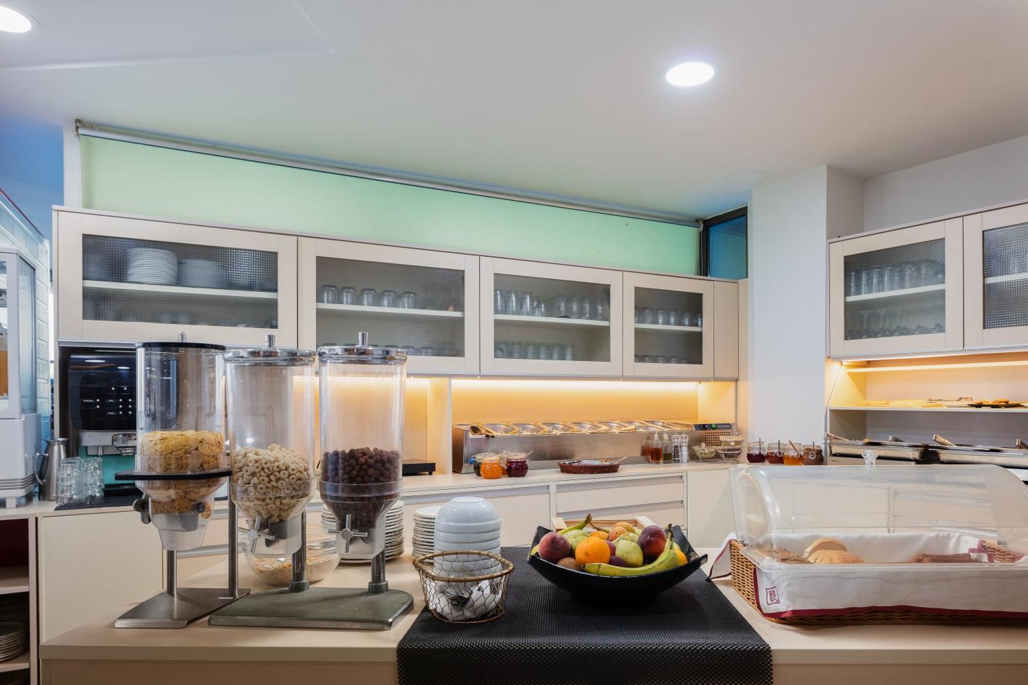 Steris Elegant & 3* Rethymno (Crete)