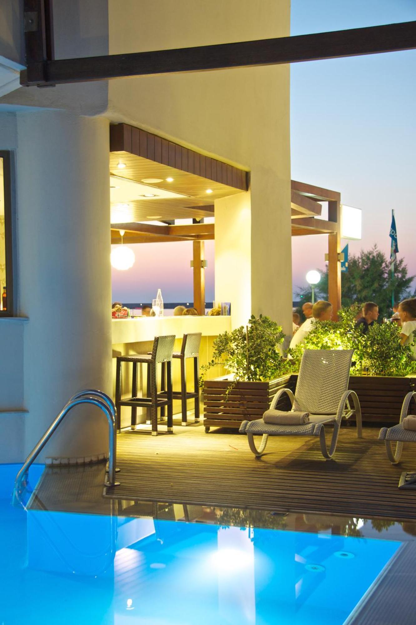 Aparthotel Steris Elegant & 3*