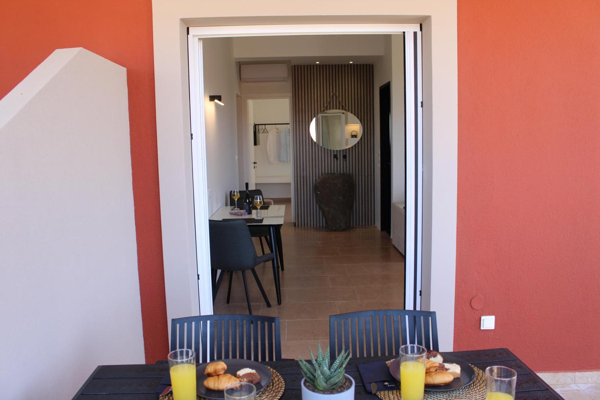 Apartment Aura