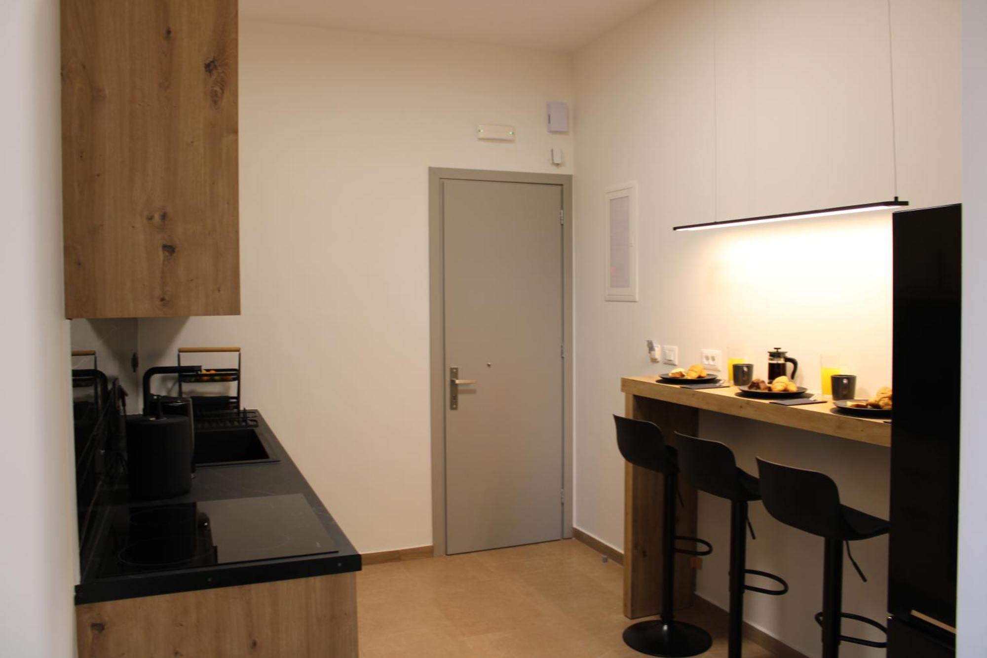 Apartment Aura