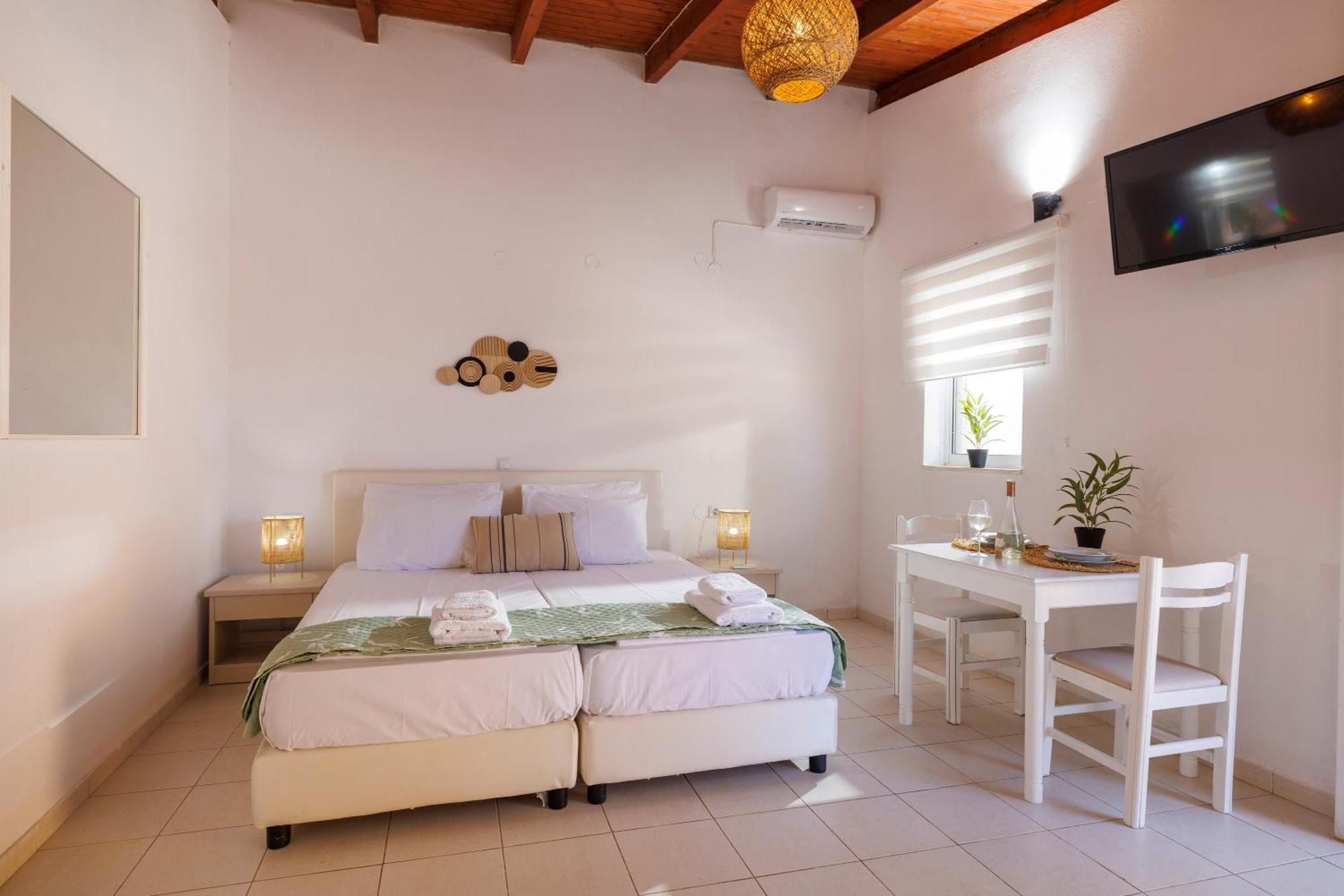 Ariadne Apartment