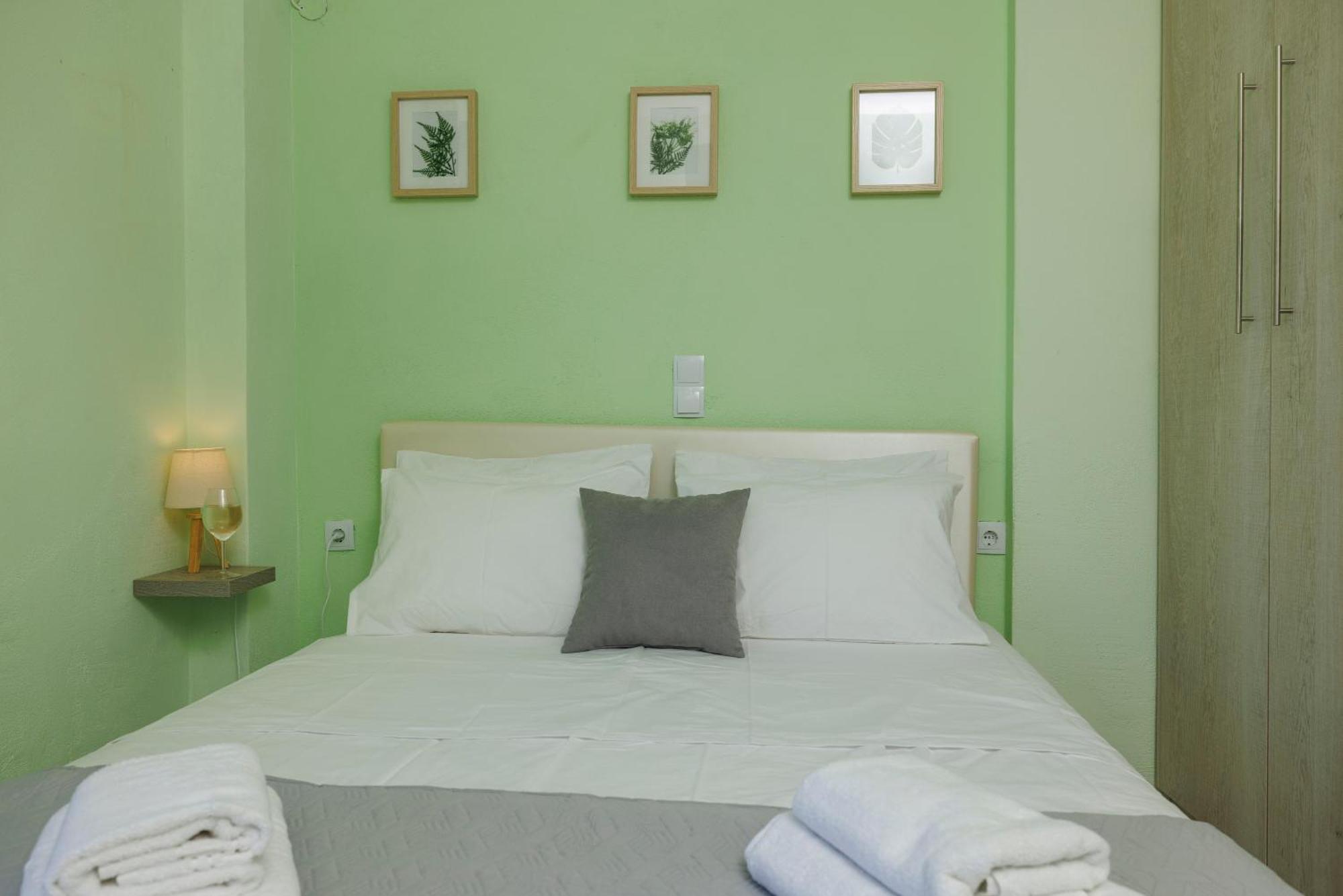 Ariadne Apartment *