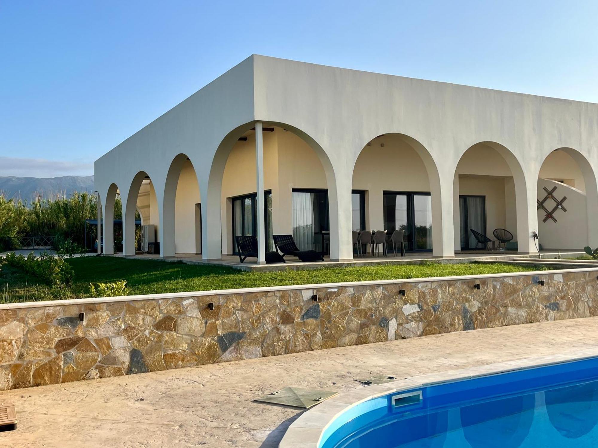 Villa Selena Front Loft - With Private Pool & Garden Episkopi (Rethymno)