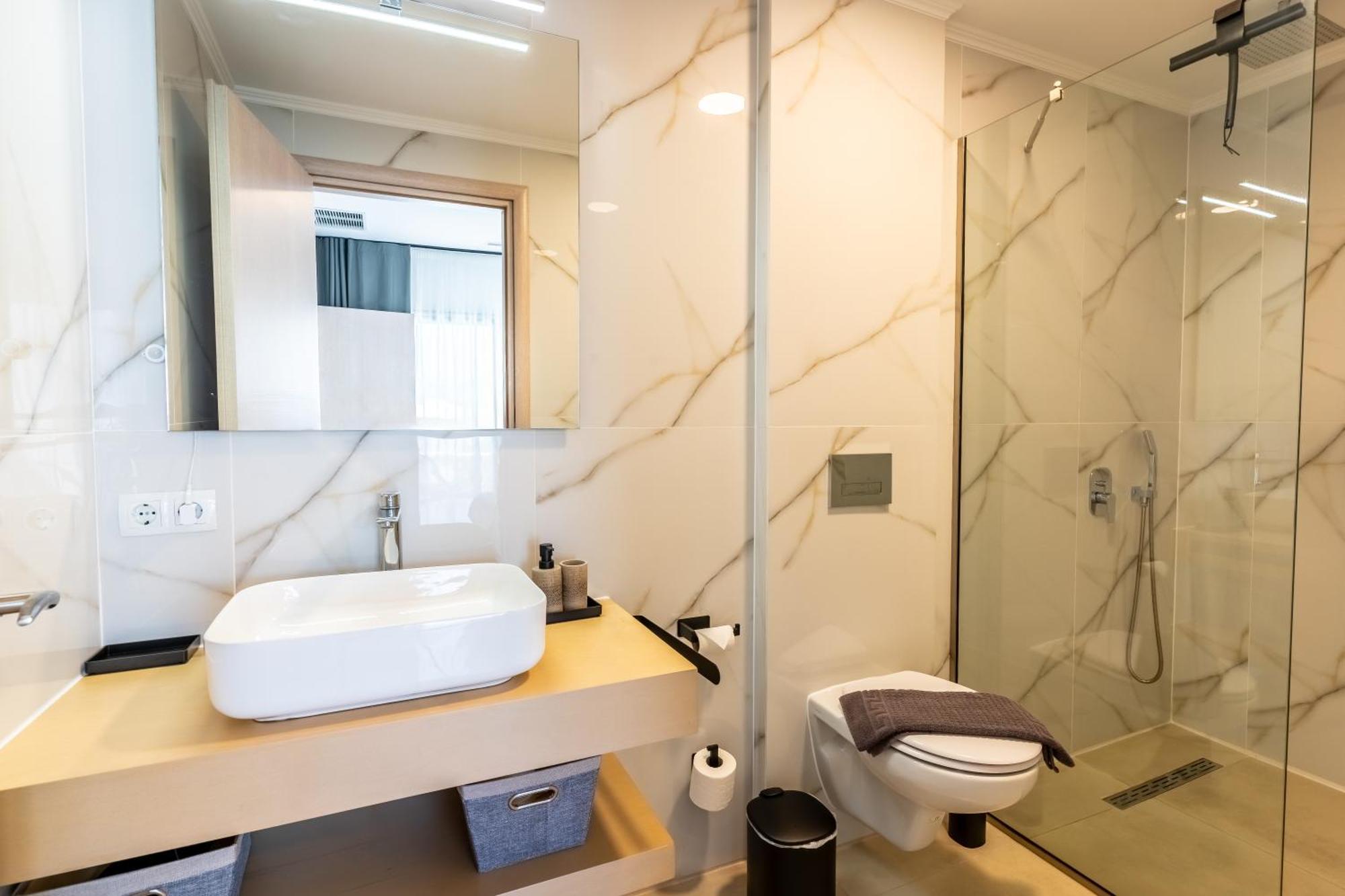 Selena Front Loft - With Private Pool & Garden Villa *