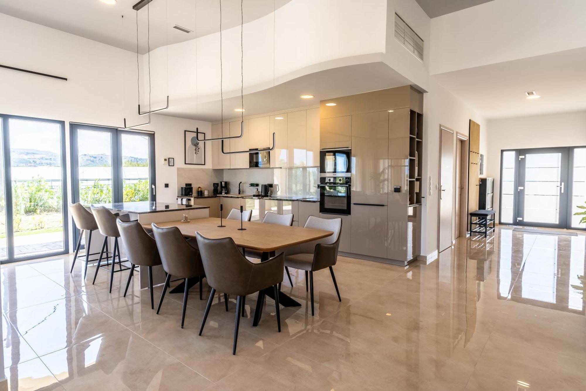 Selena Front Loft - With Private Pool & Garden Villa