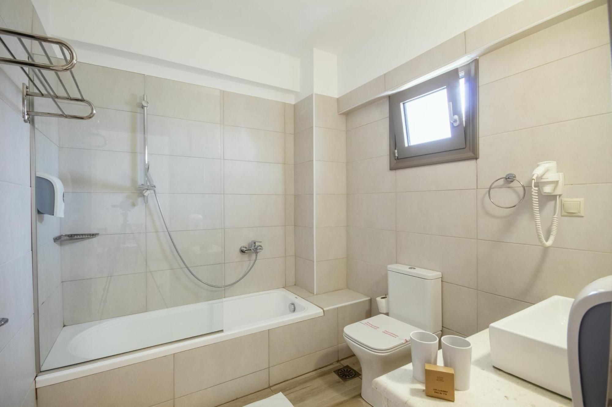 Robolla 4* Roda (Corfu)