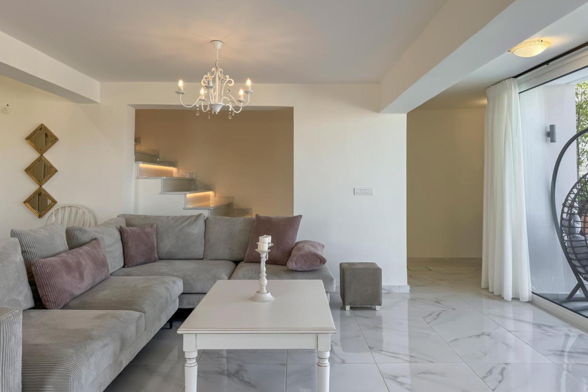 Pano Villa