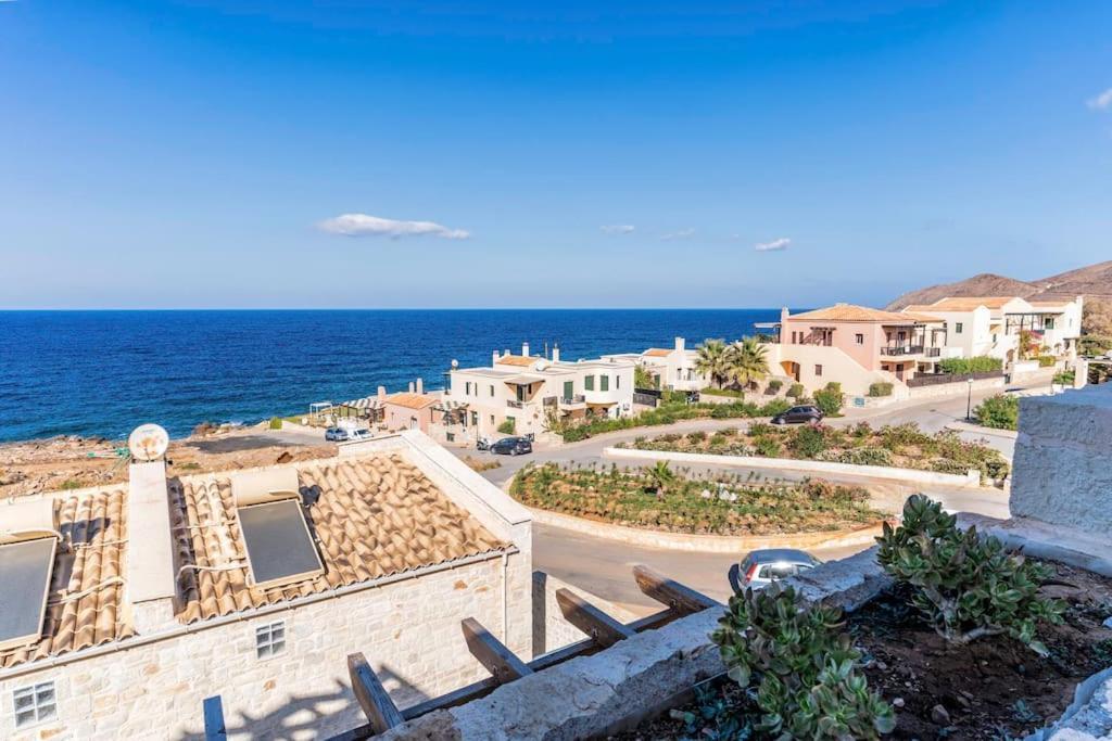 Zefyros , Seafront Retreat ! Holiday home