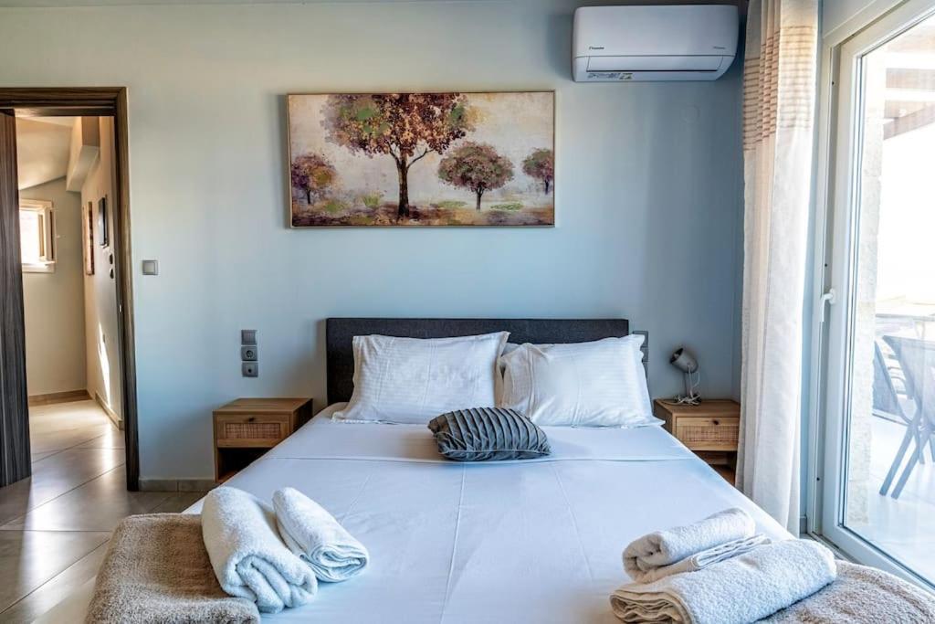 Zefyros , Seafront Retreat ! Holiday home *