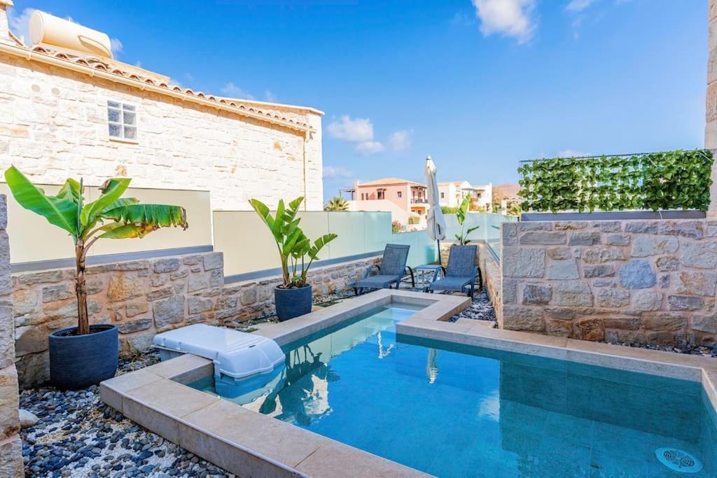 Holiday home Zefyros , Seafront Retreat ! *