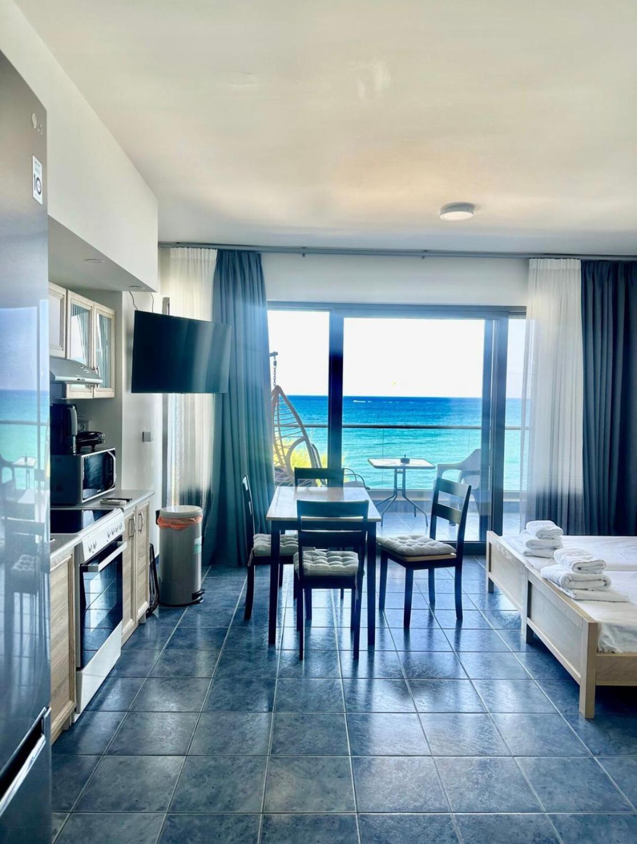 Harbour View Apartment Hersonissos (Crete)