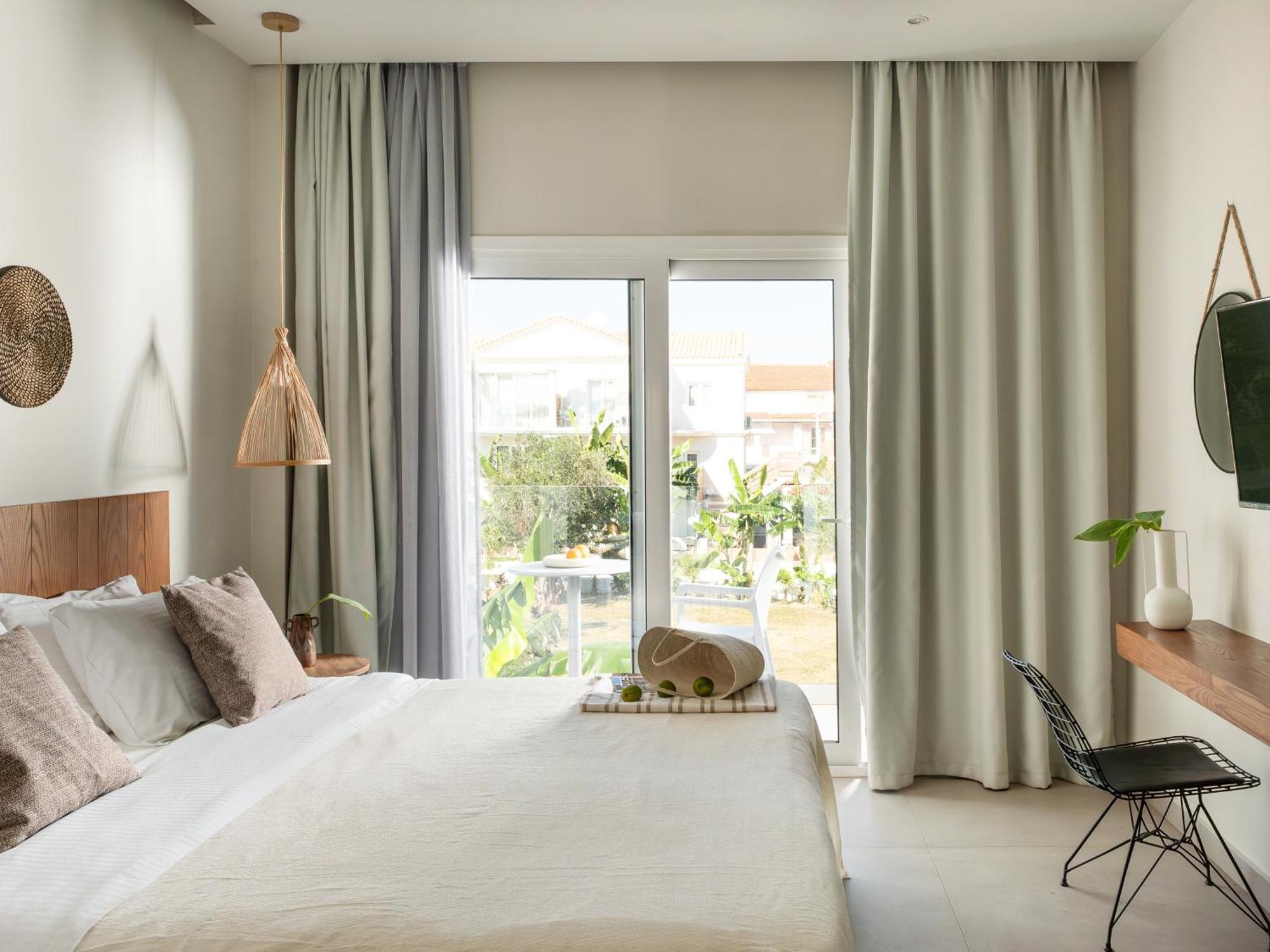 Hotel Ekati Mare Lifestyle 4*