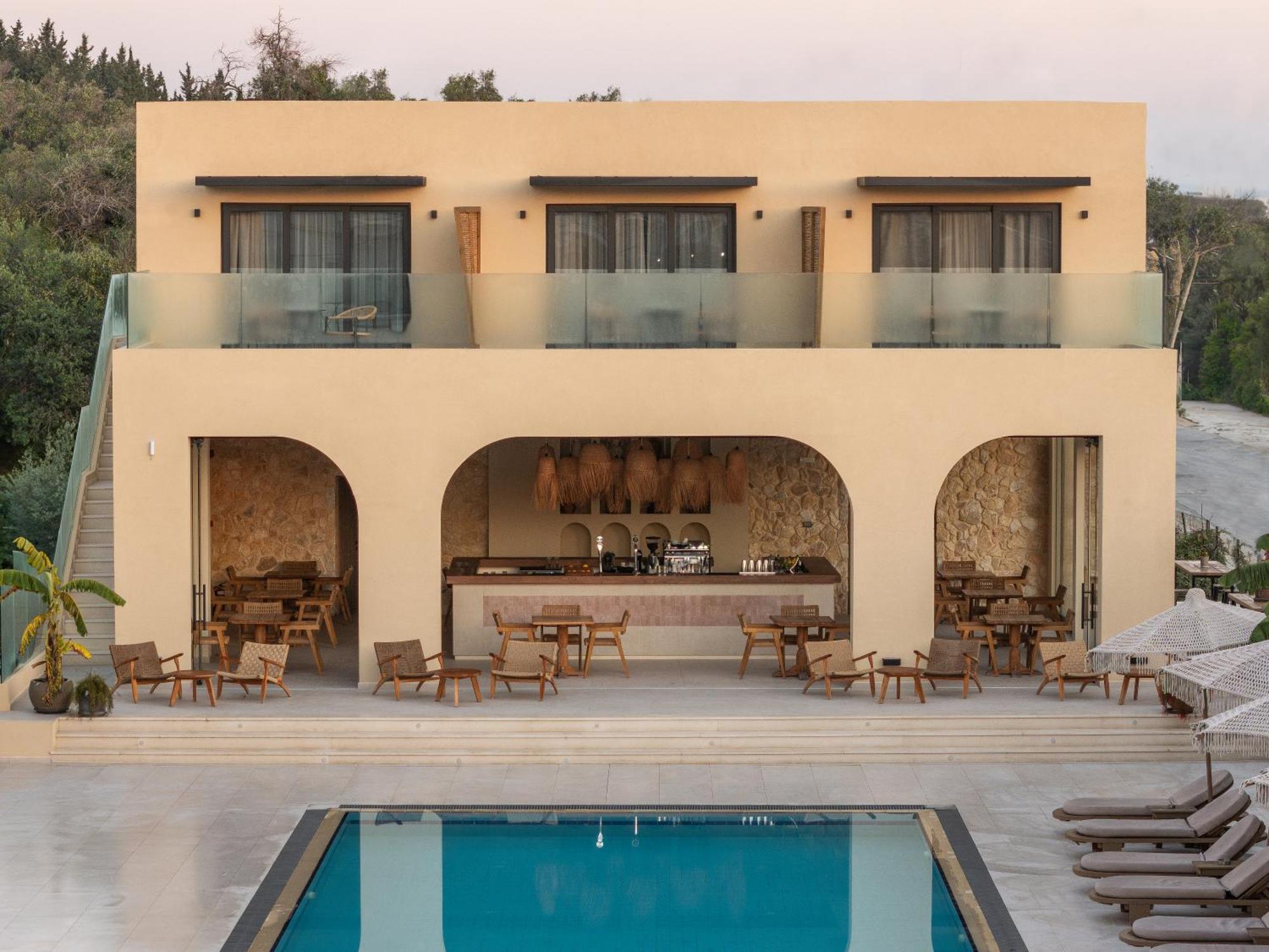 Ekati Mare Lifestyle 4* Kavos