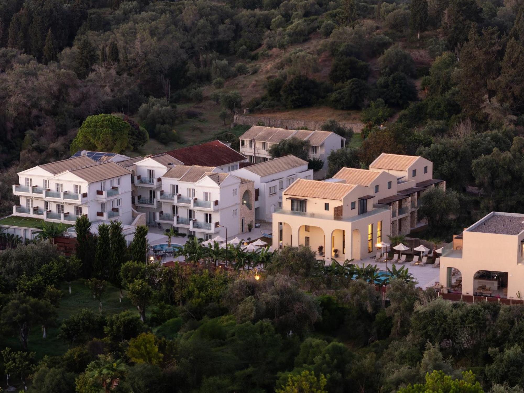 Hotel Ekati Mare Lifestyle 4*