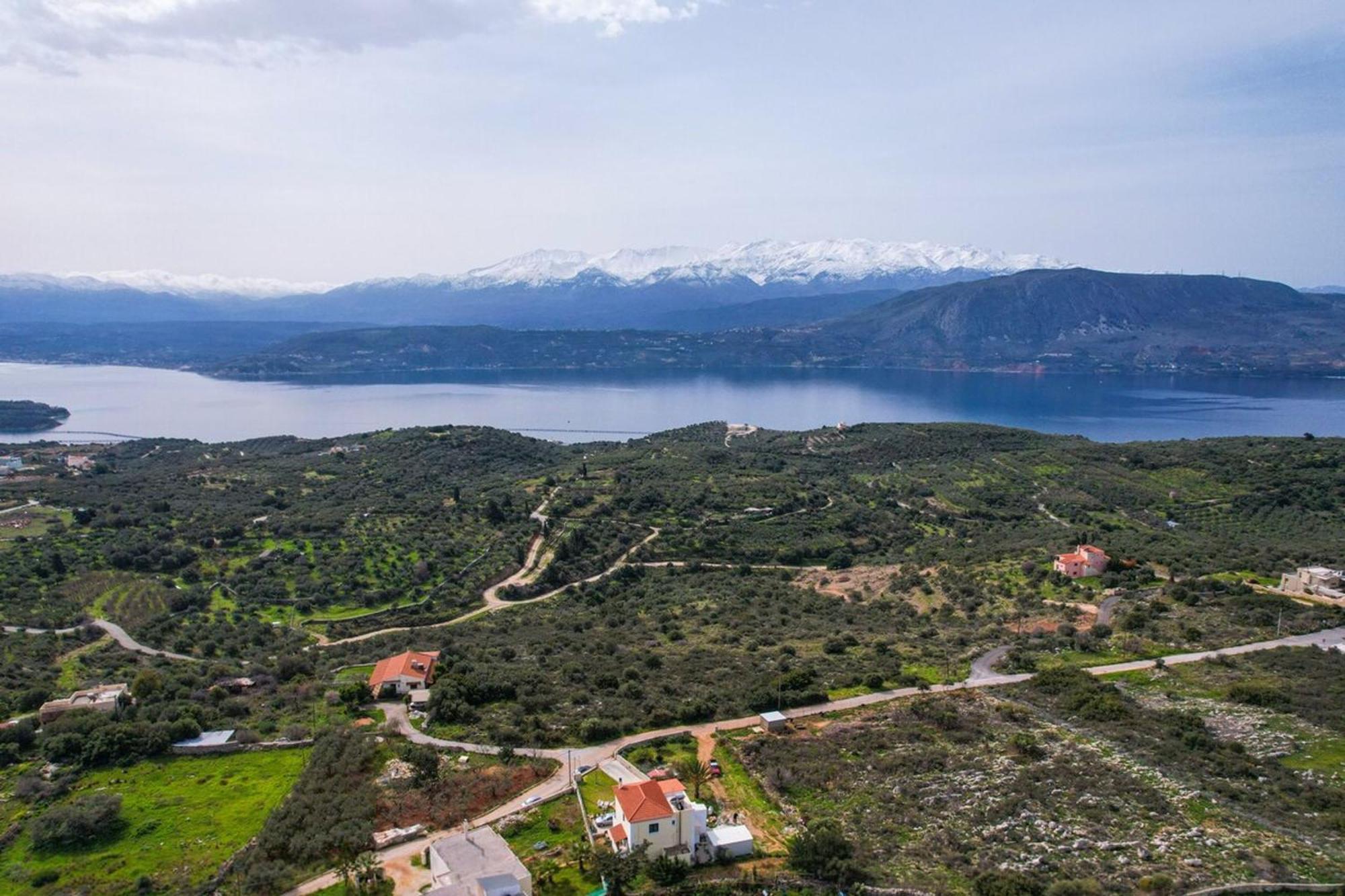 Aitheras With Sea Views And Garden Villa Sternai