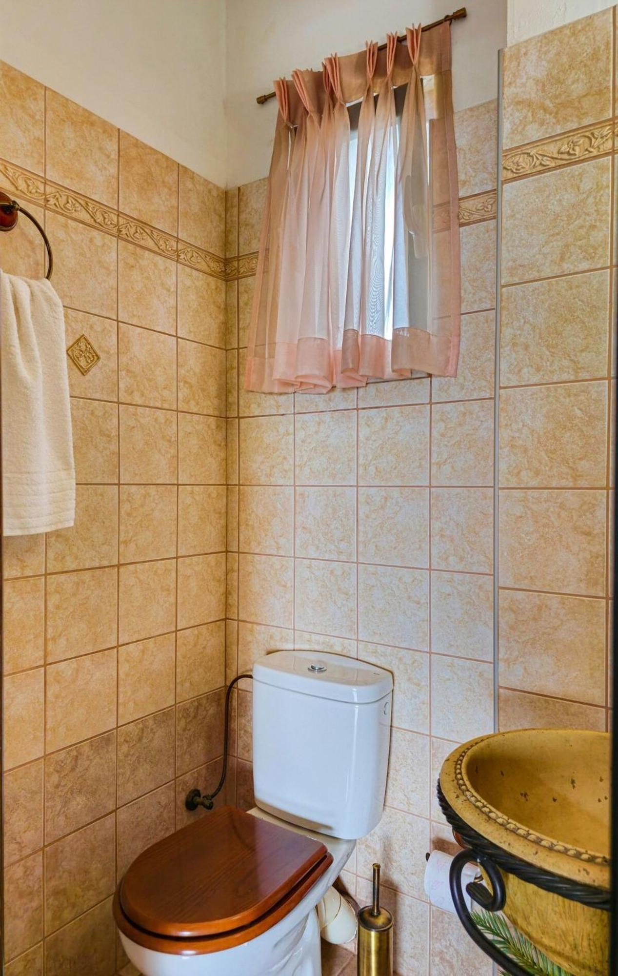 Villa Aitheras With Sea Views And Garden Sternai