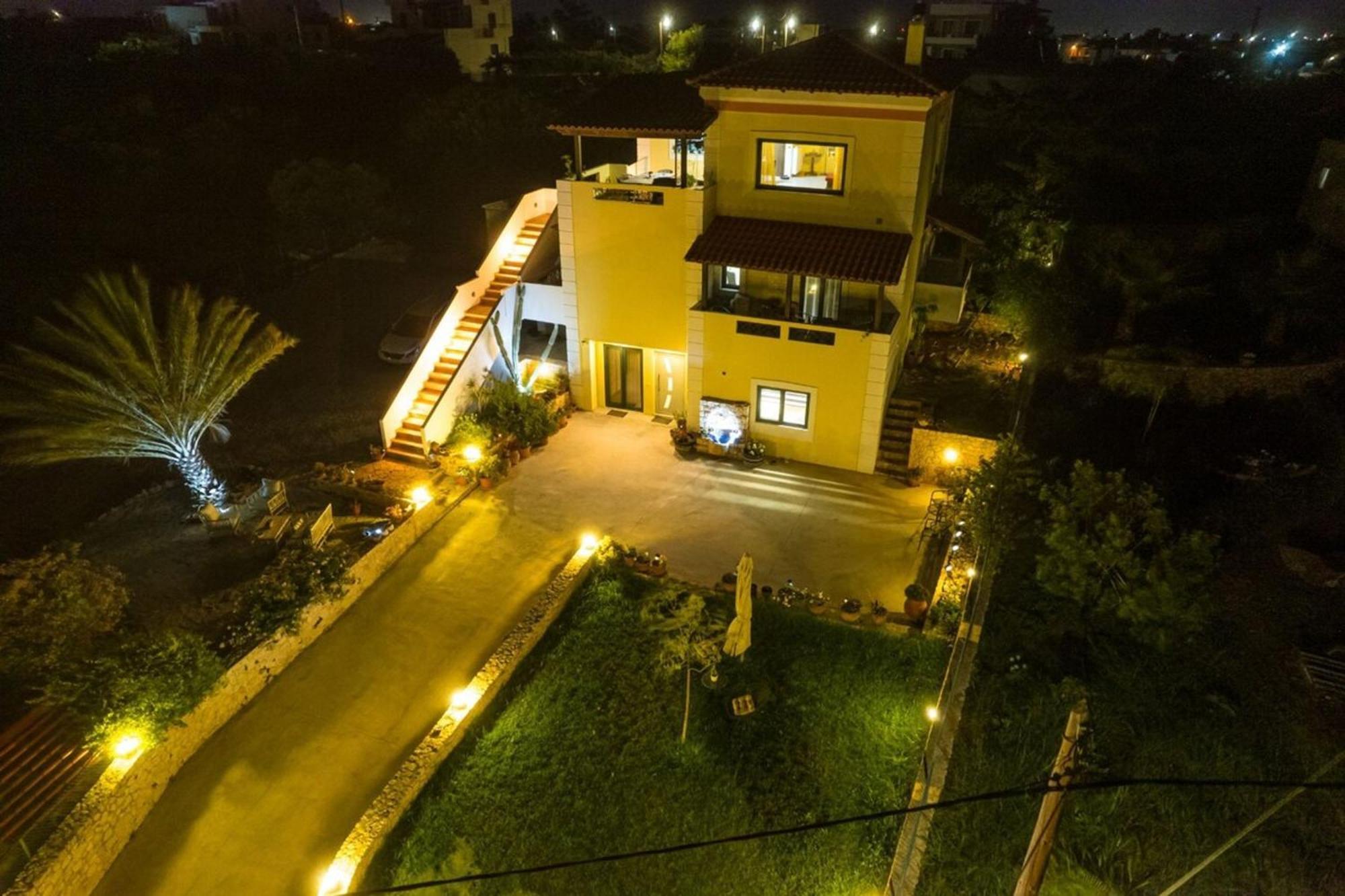 Aitheras With Sea Views And Garden *