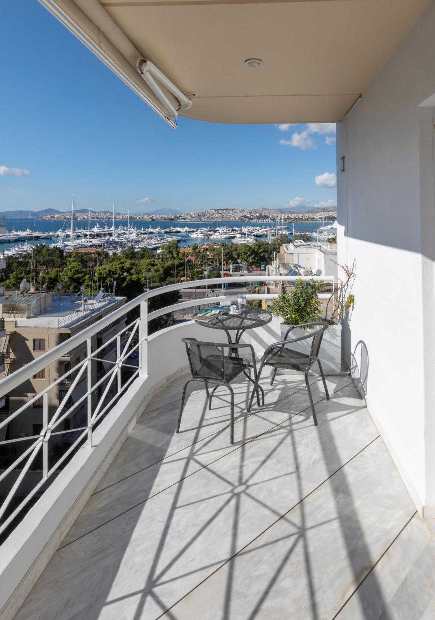 Sea View Elegant Apartment