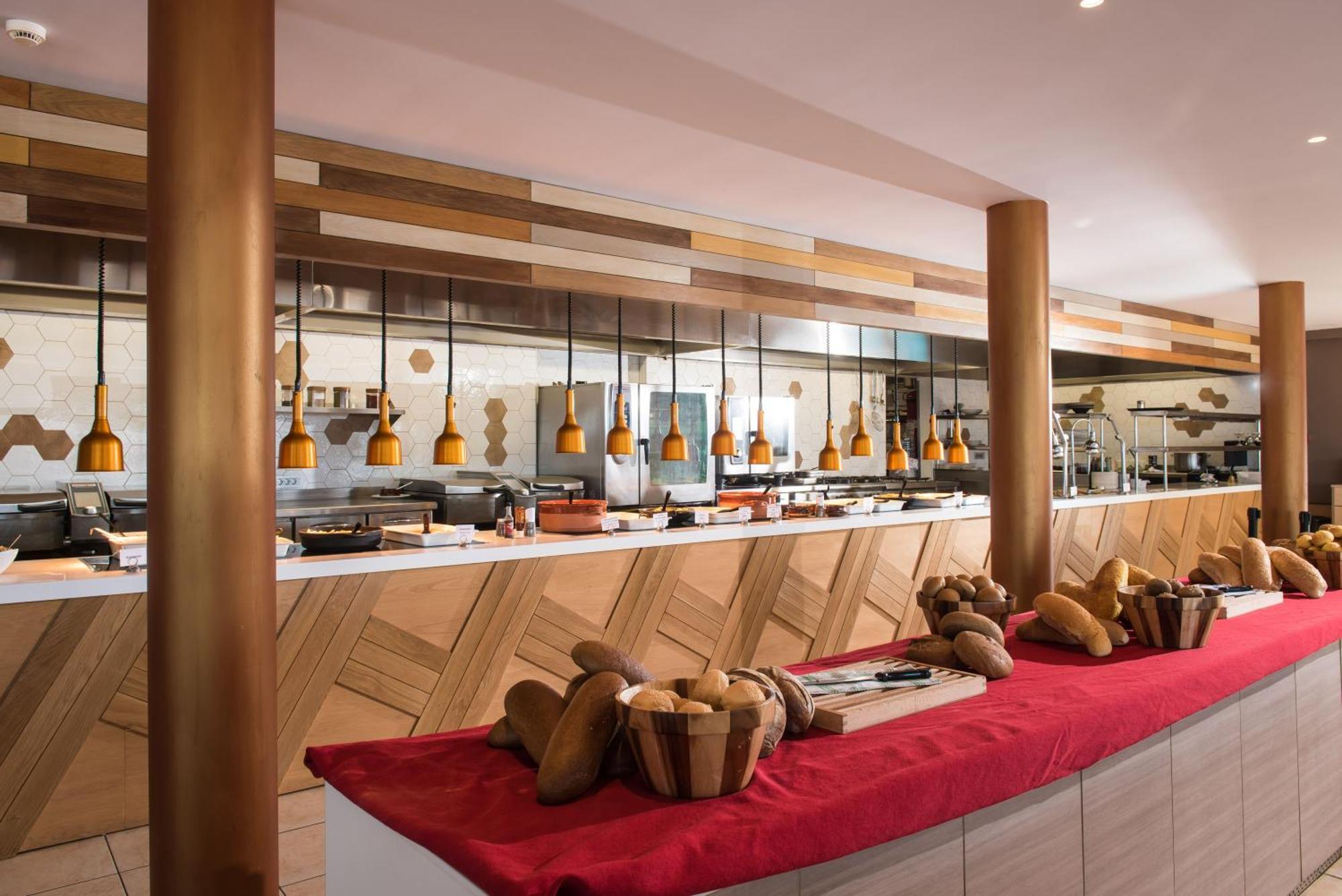 Corissia Princess Hotel 4*