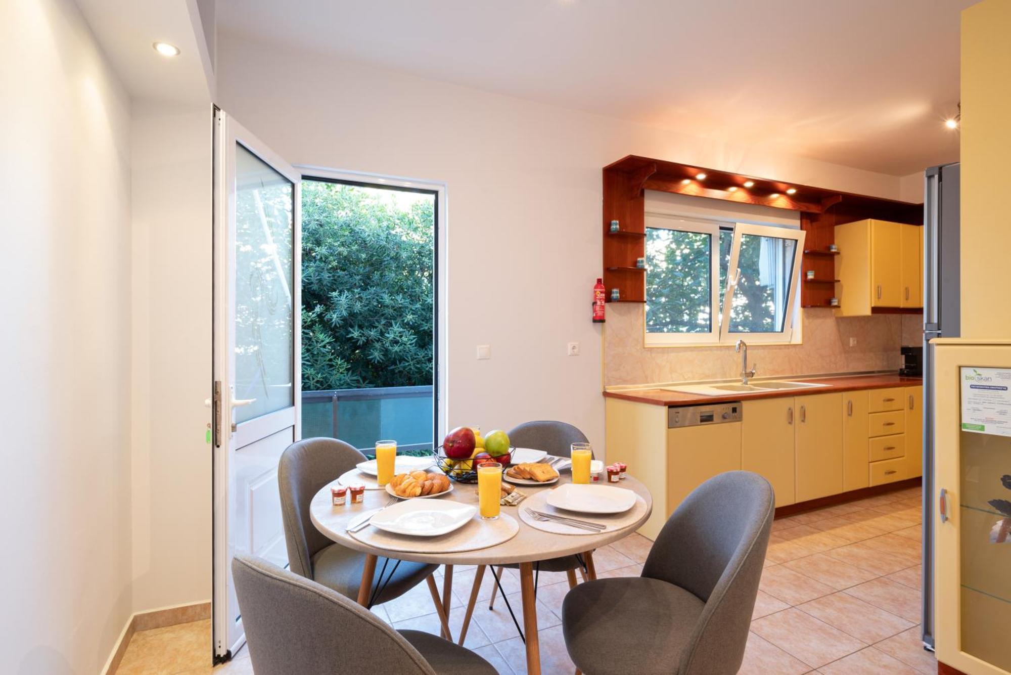 Berry Apartment
