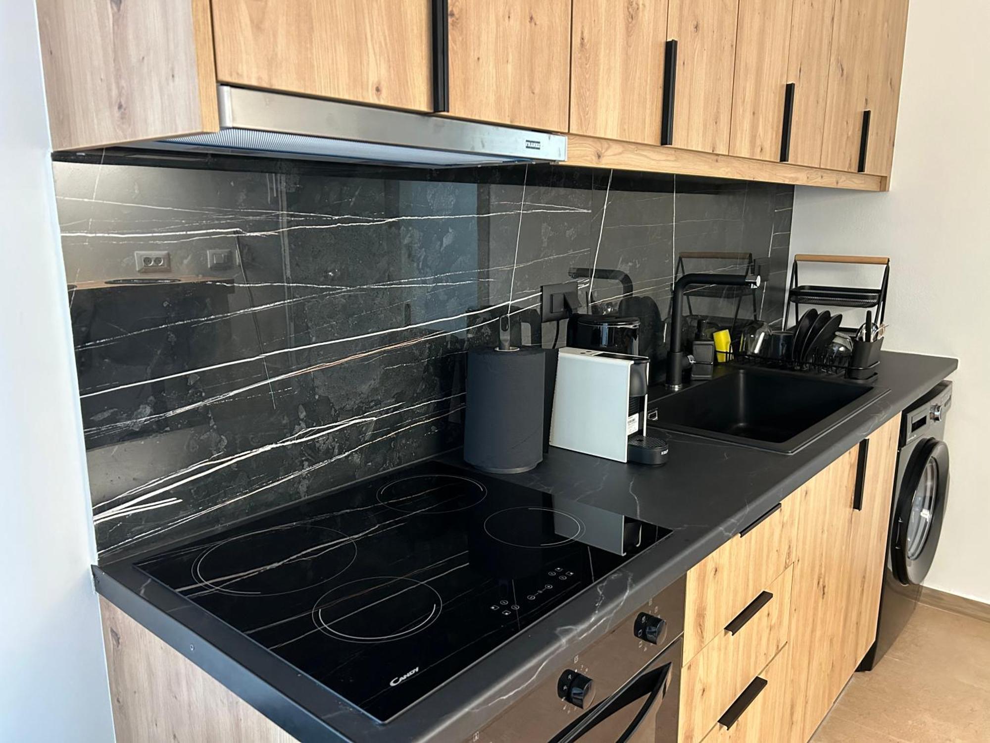 Aura Apartment *