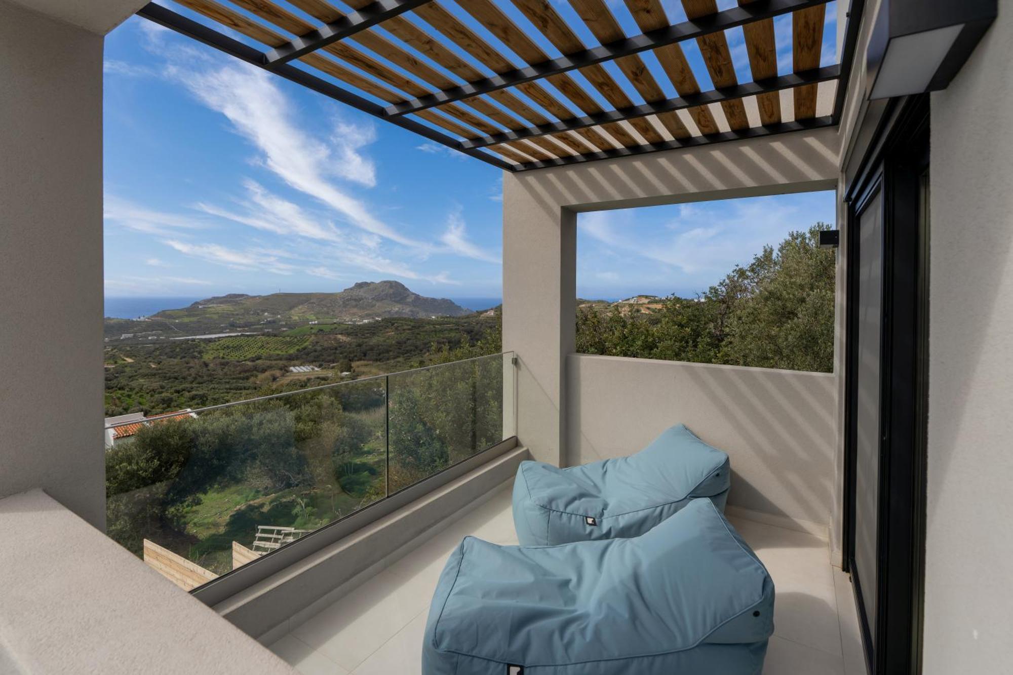 Villa April, Seaview And Pool Mariou