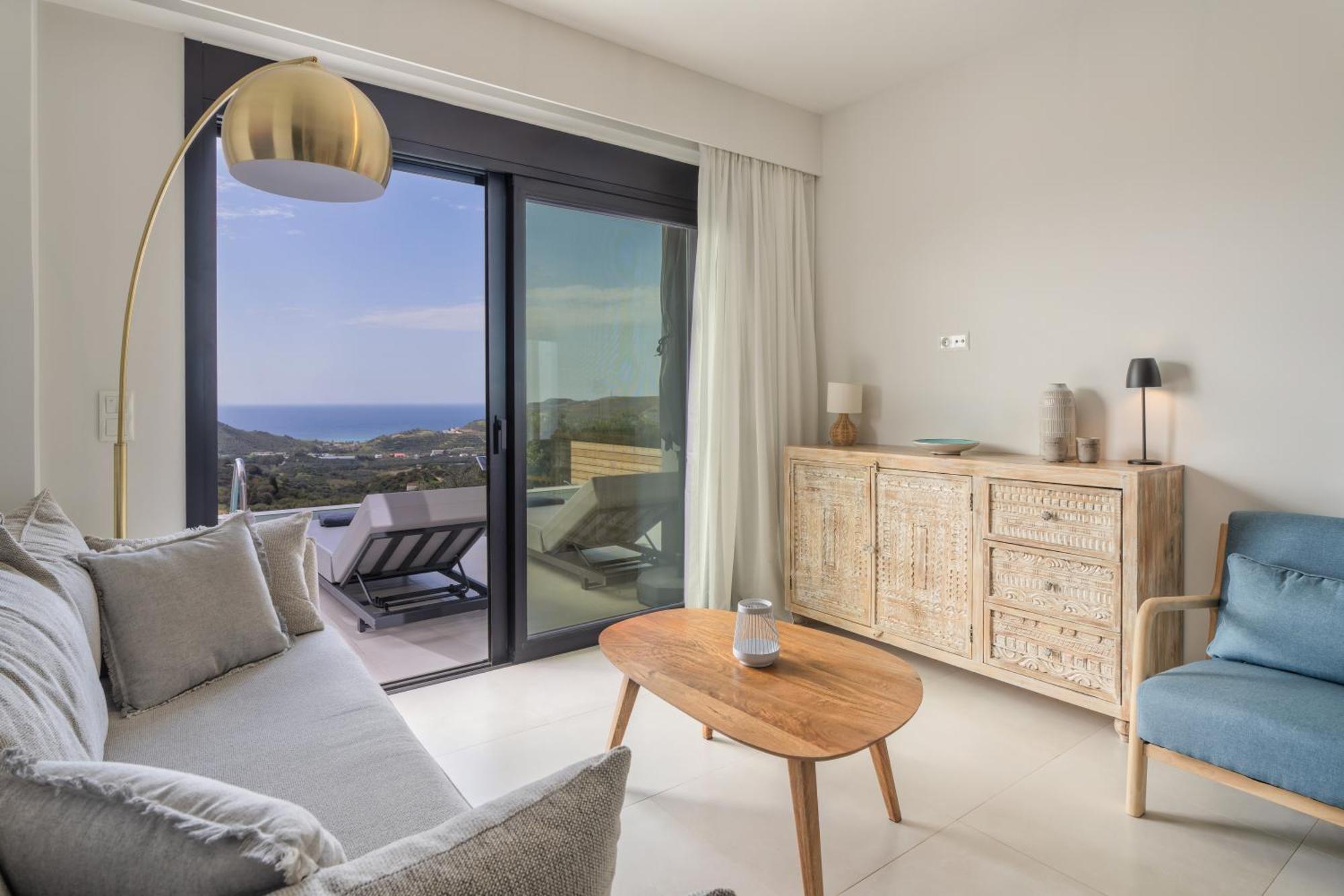 Villa April, Seaview And Pool