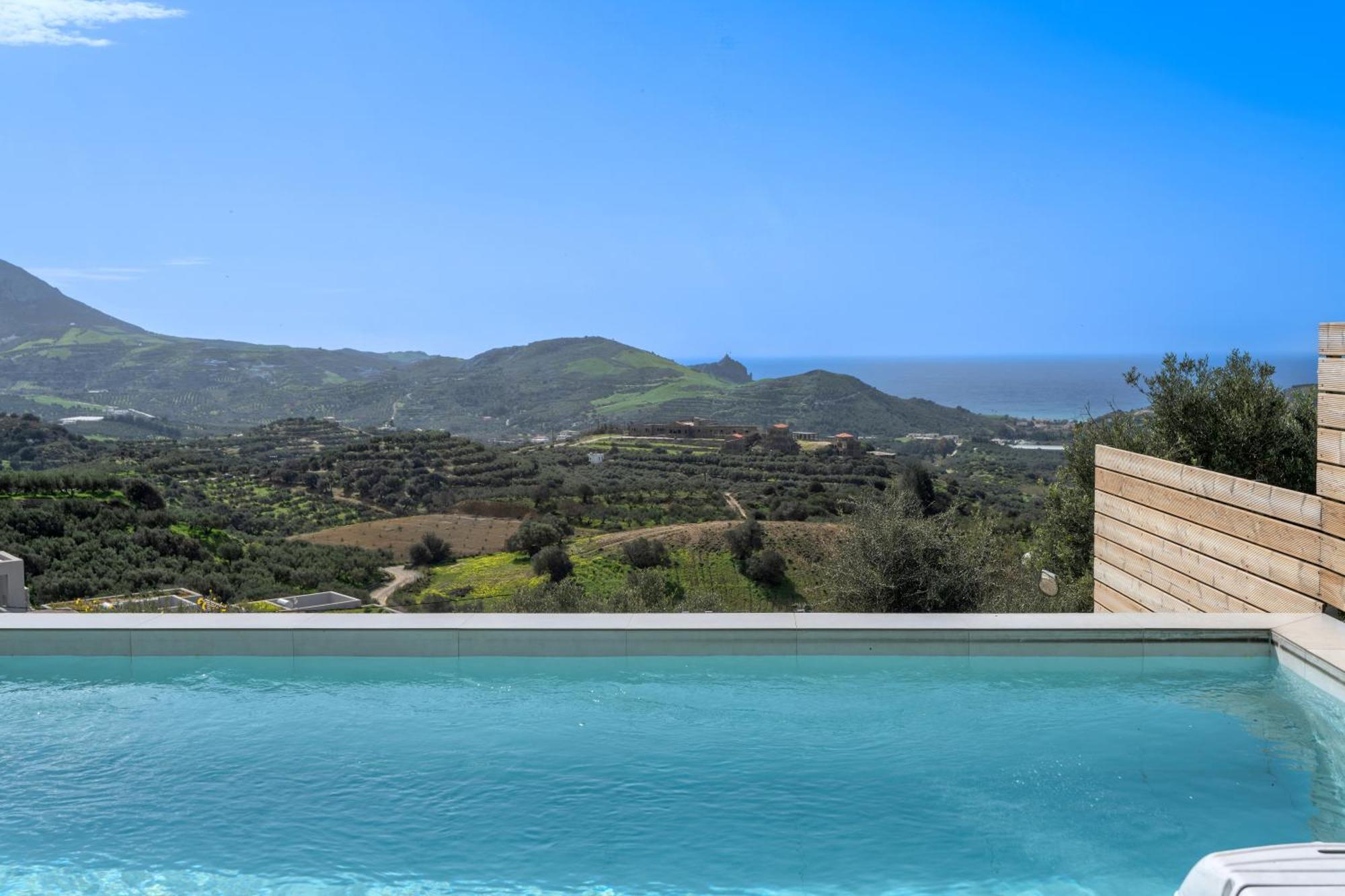 April, Seaview And Pool Mariou