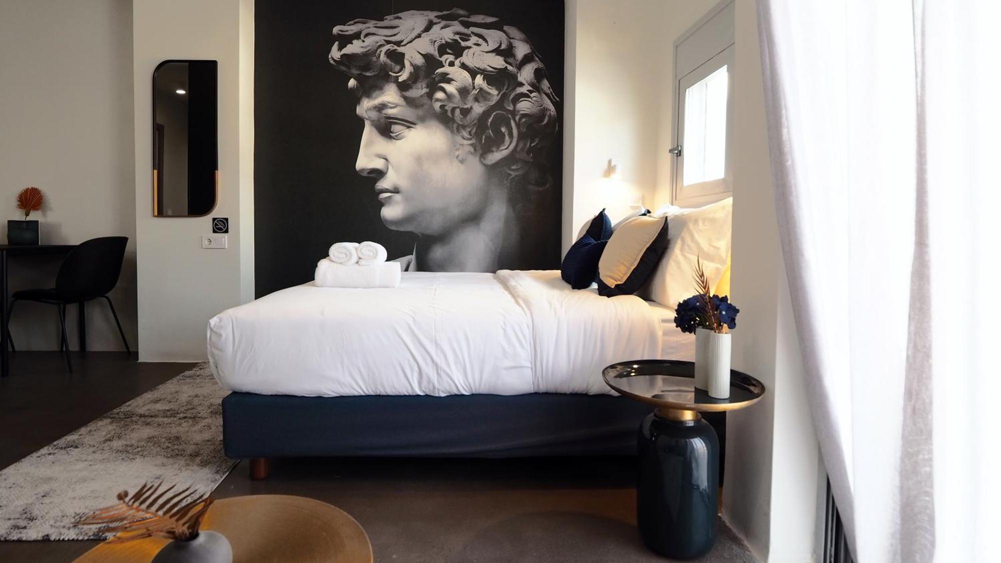 The Solon House-self Check-in Hotel