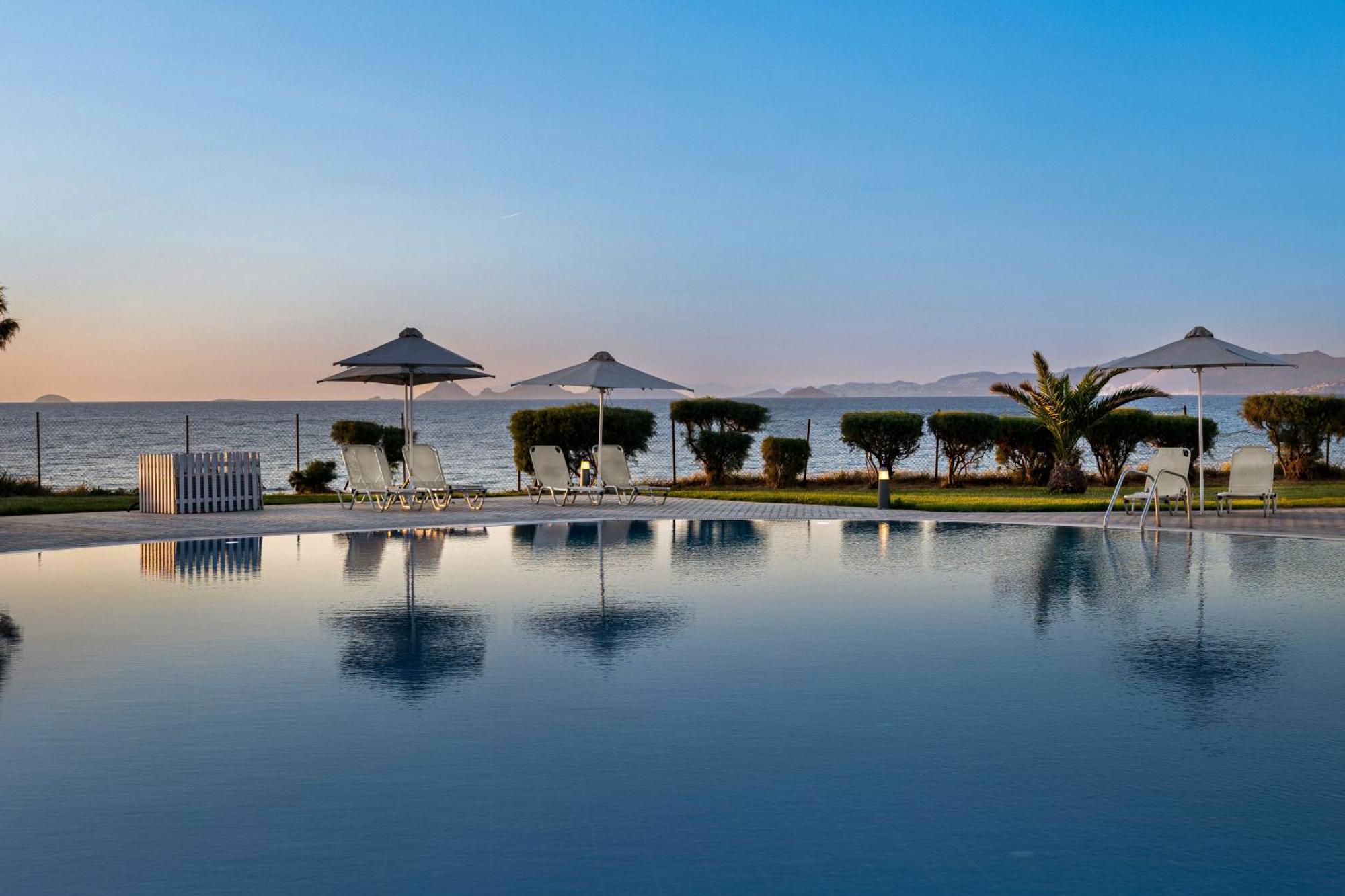 White Olive Marine Aquapark 4*