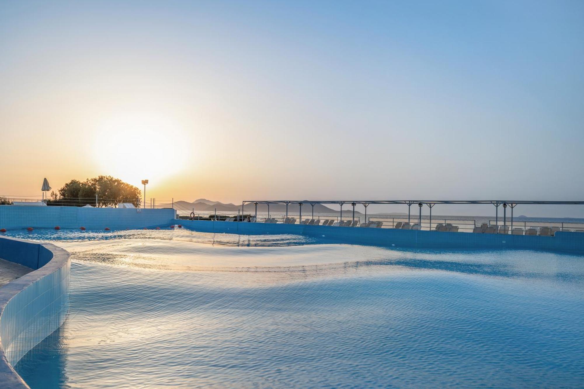 White Olive Marine Aquapark Tigkaki (Kos)