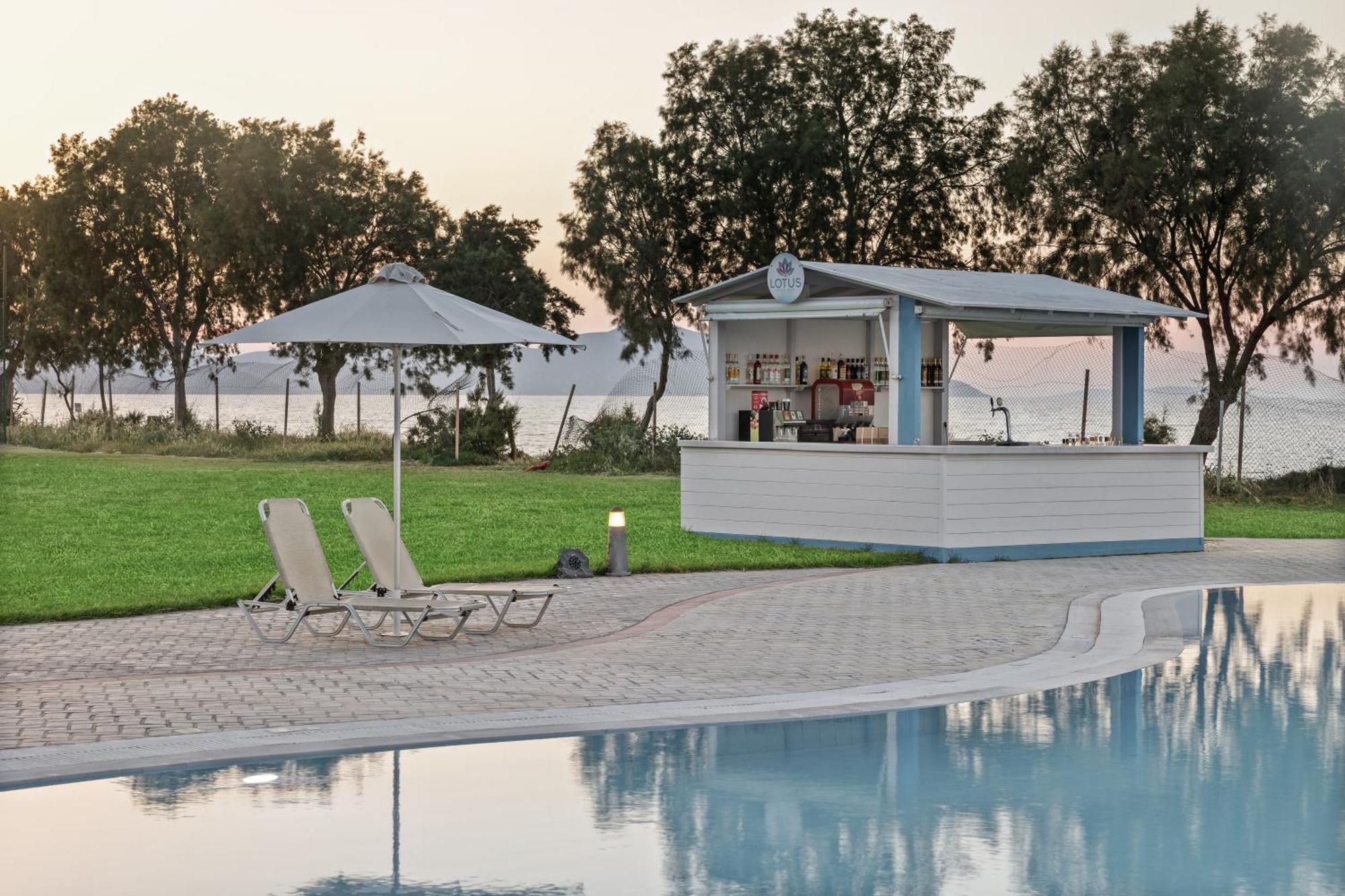 Hotel White Olive Marine Aquapark
