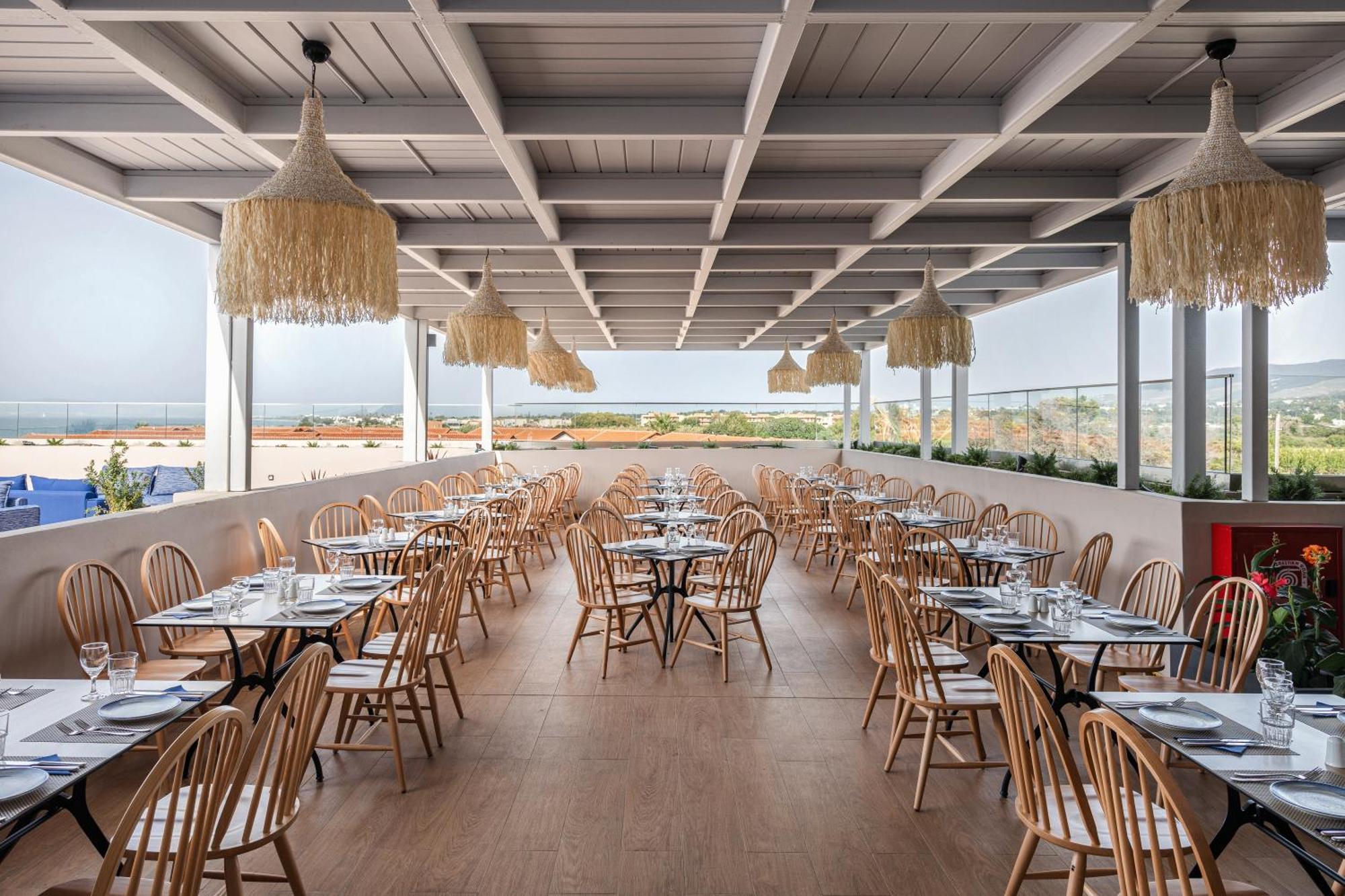 Hotel White Olive Marine Aquapark