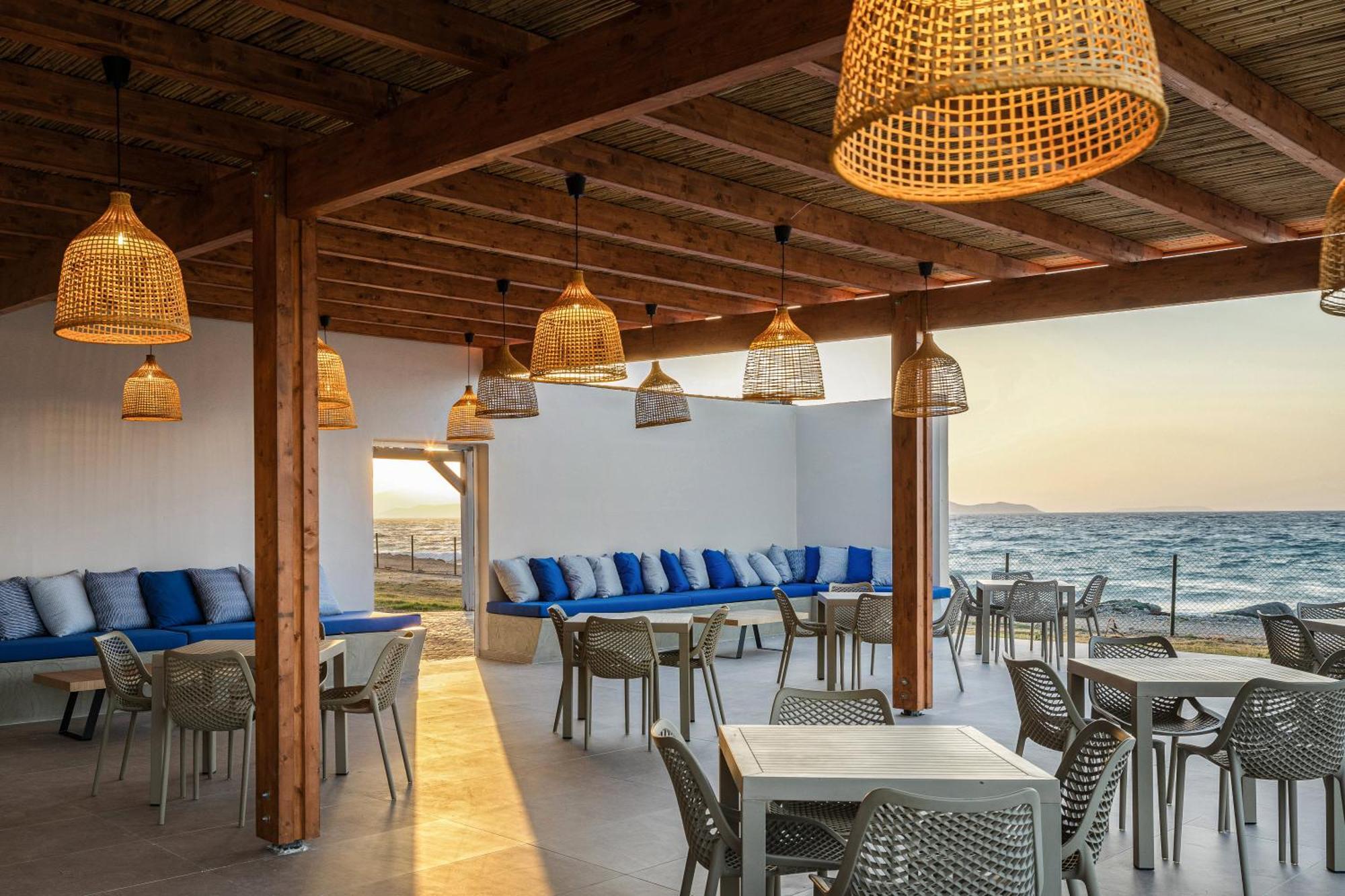 Hotel White Olive Marine Aquapark 4*