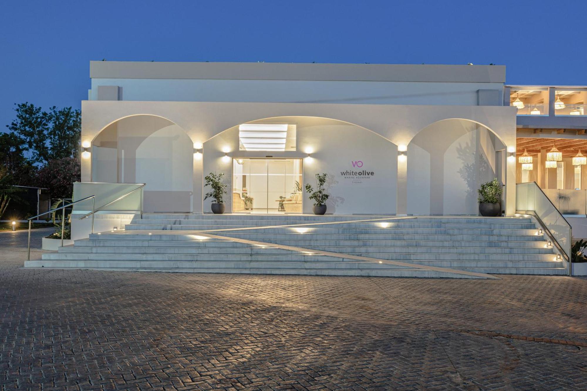 Hotel White Olive Marine Aquapark